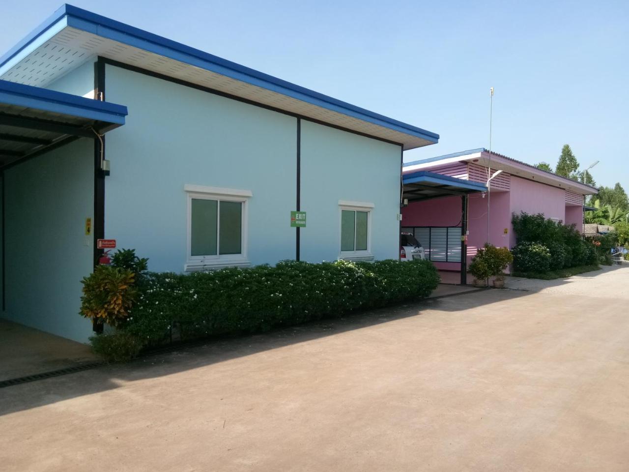 Hi Tech Resort 卡宾布里 外观 照片