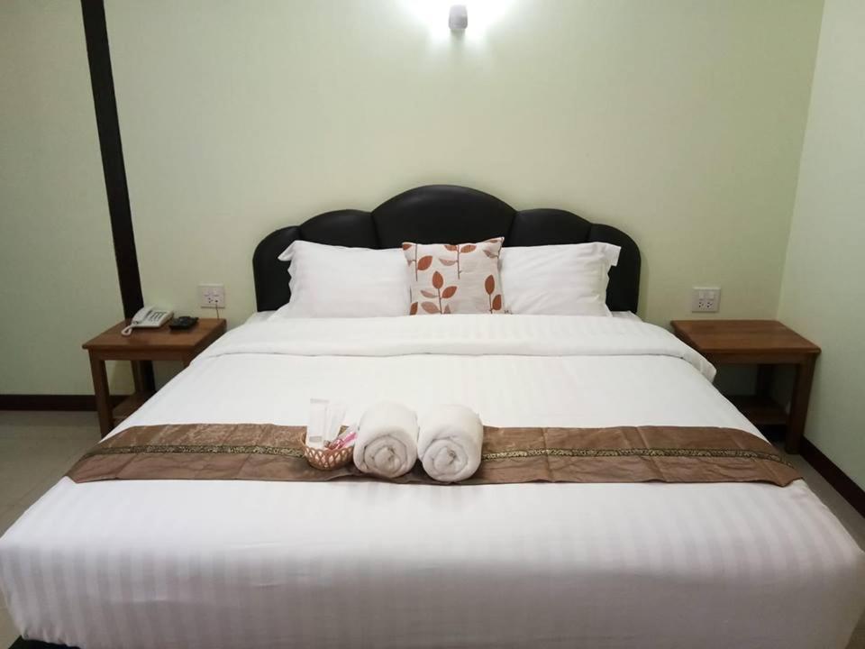 Hi Tech Resort 卡宾布里 外观 照片