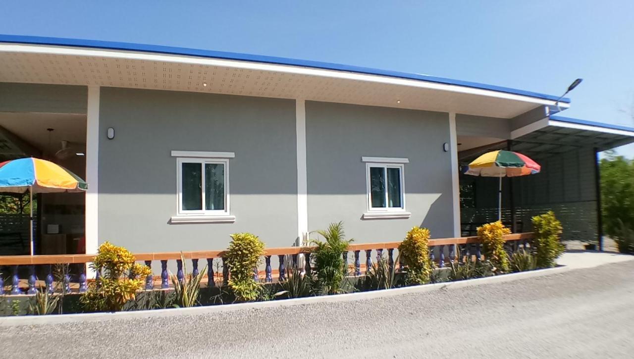 Hi Tech Resort 卡宾布里 外观 照片