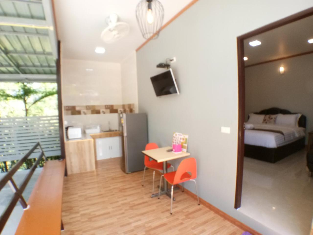 Hi Tech Resort 卡宾布里 客房 照片